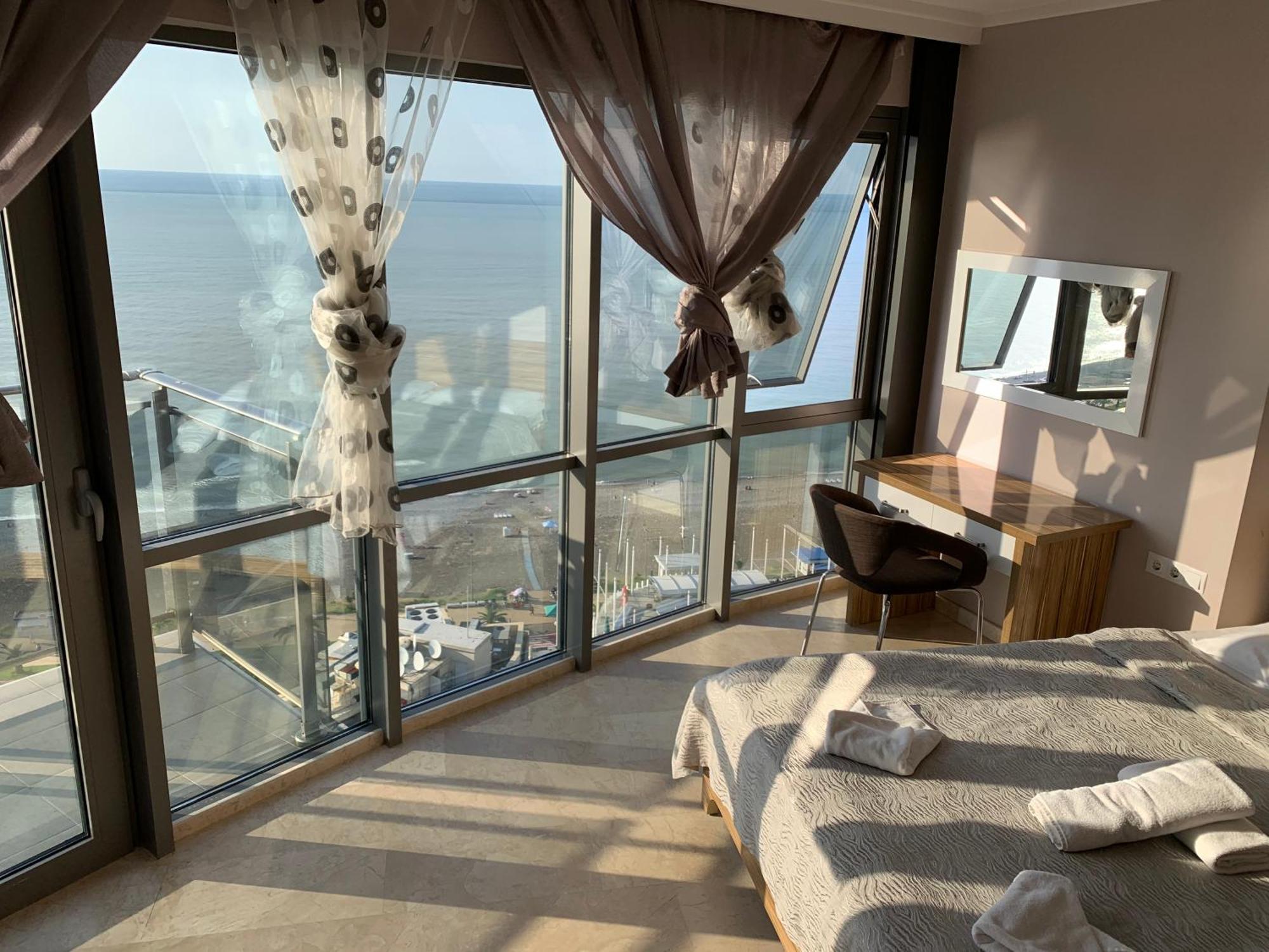 Orbi Sea Towers Batumi Resort エクステリア 写真