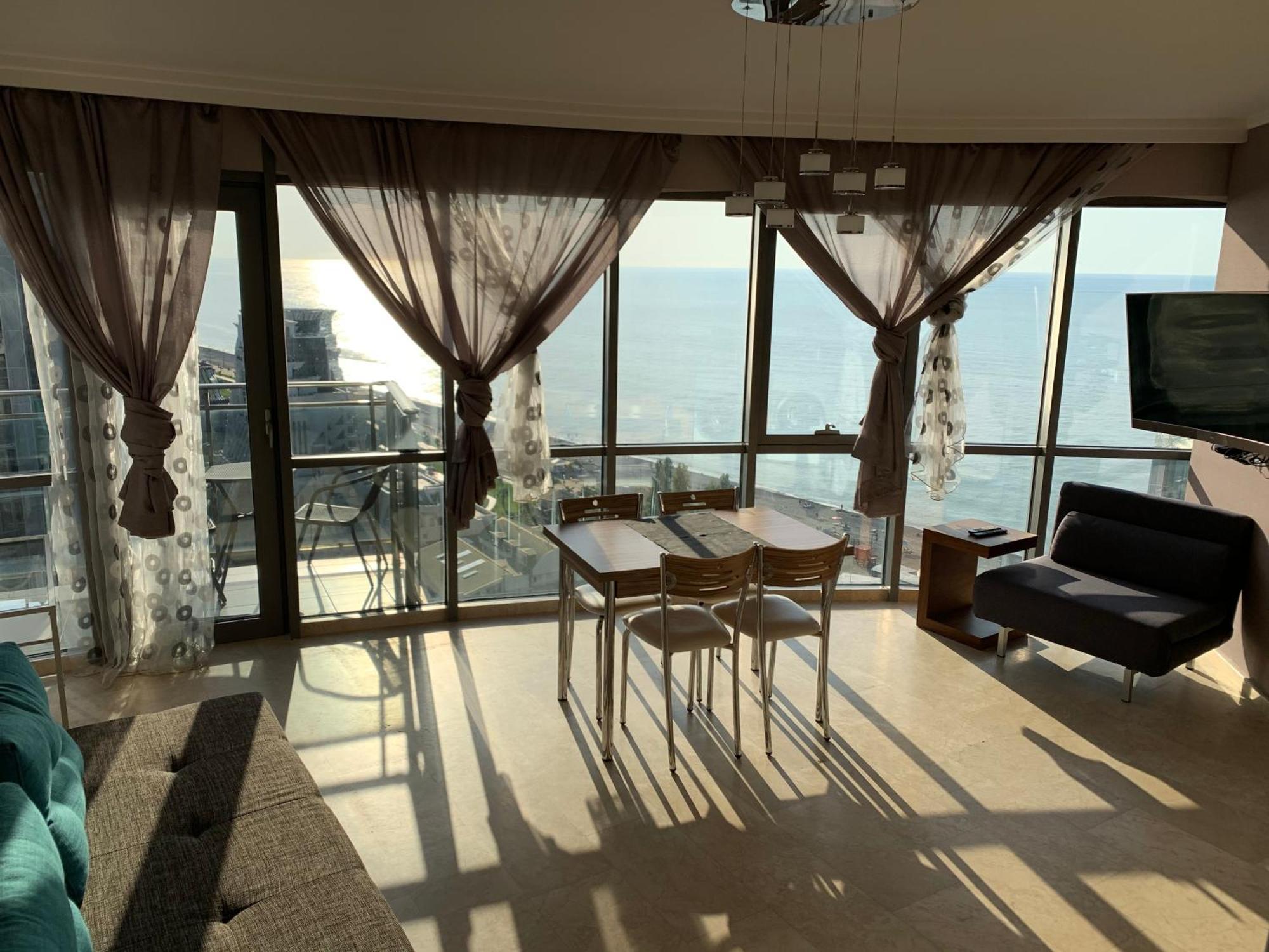 Orbi Sea Towers Batumi Resort エクステリア 写真